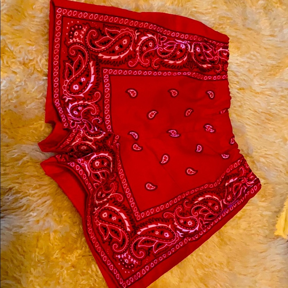 Red bandanna 100% cotton shorts